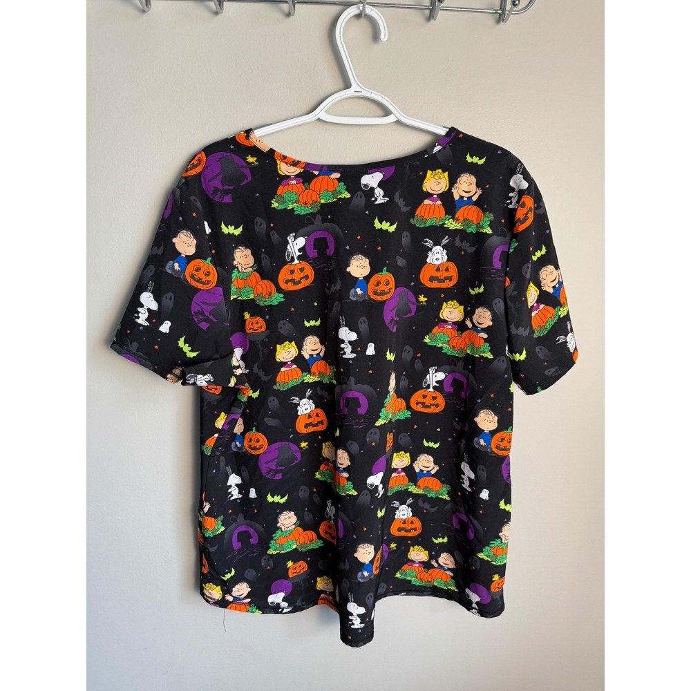 Peanuts Womens Black Halloween Snoopy Scrub Top XL Spooky Festive Nurse Pockets - Picture 6 of 10